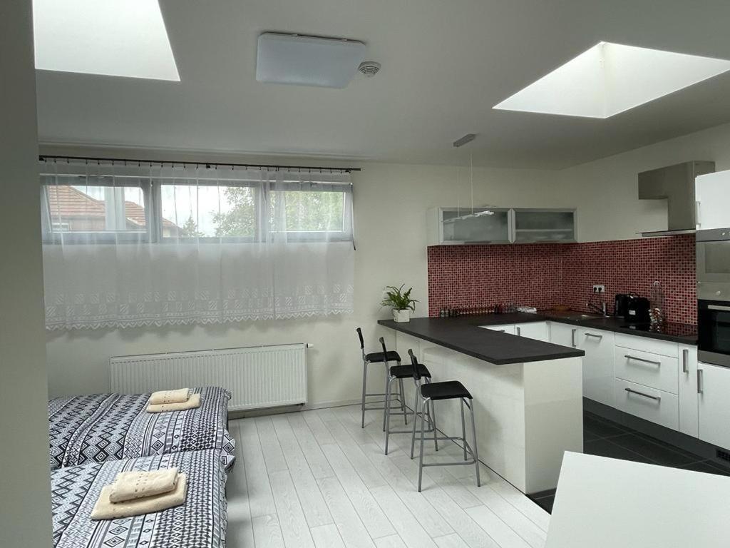 Rumako Apartments ปราก ภายนอก รูปภาพ